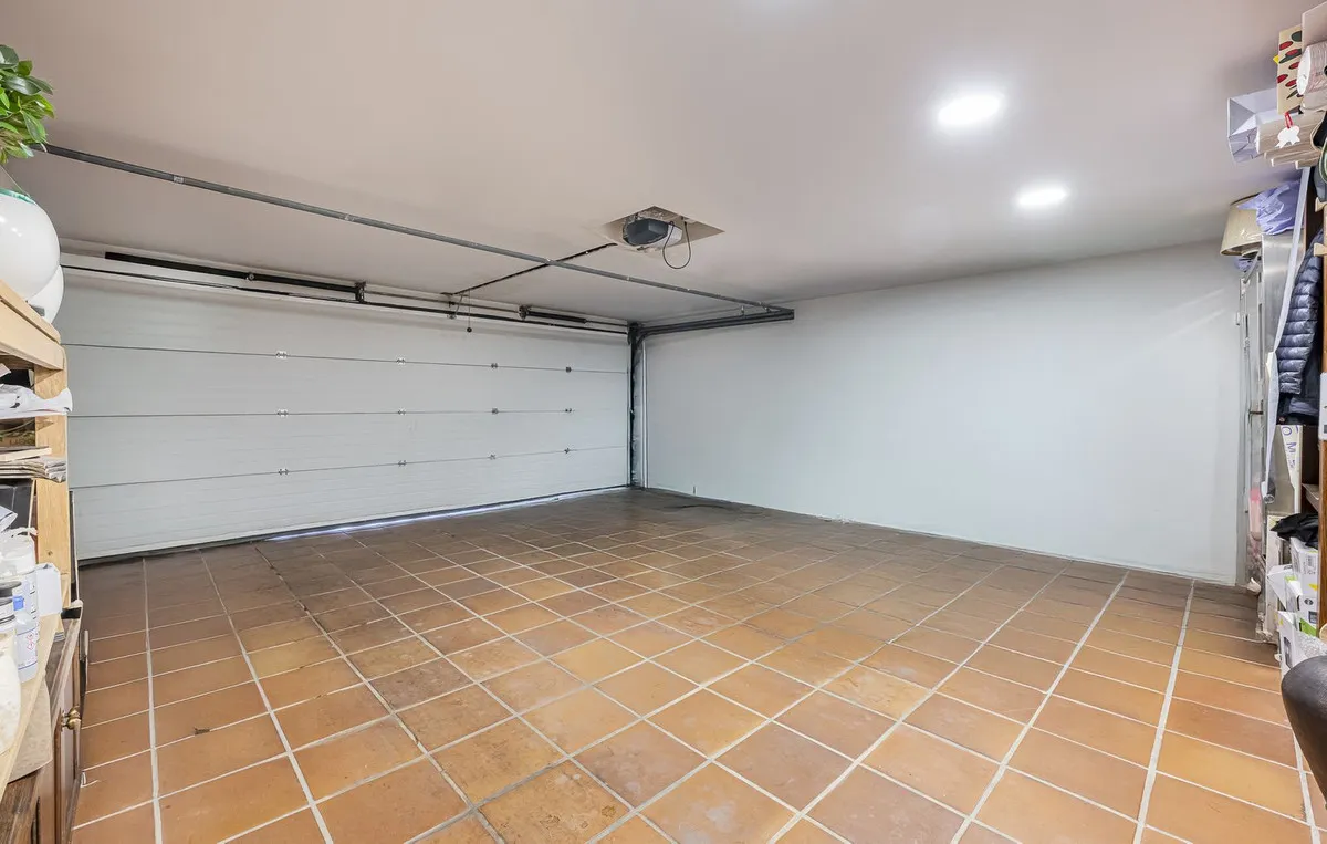 233da3dd-da29-4a2e-af39-5db2a6b4b1c1