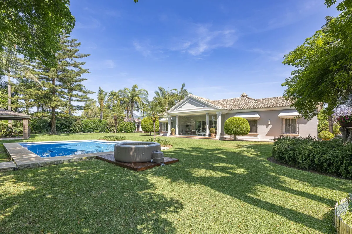 6c54369b-b452-4cce-bc33-bca4a3f29a24