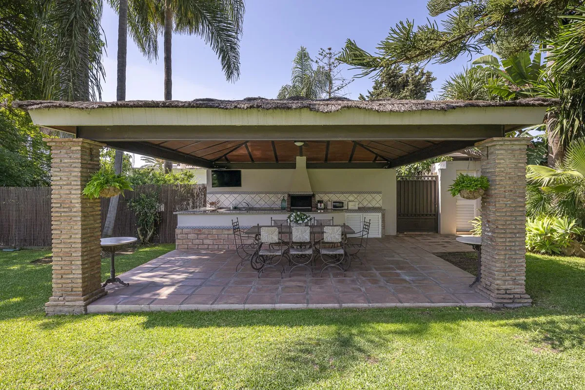 be158735-7d3f-4484-99e4-d35a1c9732d2