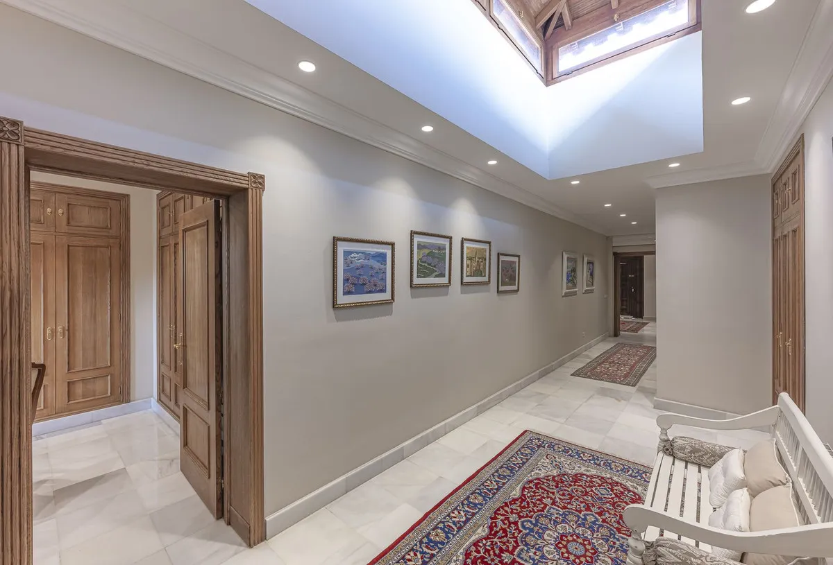 c2e61aae-52c4-43c0-9dac-90d9b302dd51