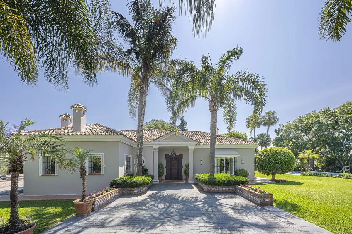 eff884c9-247c-4525-8d2f-f6dc89f8d8b1