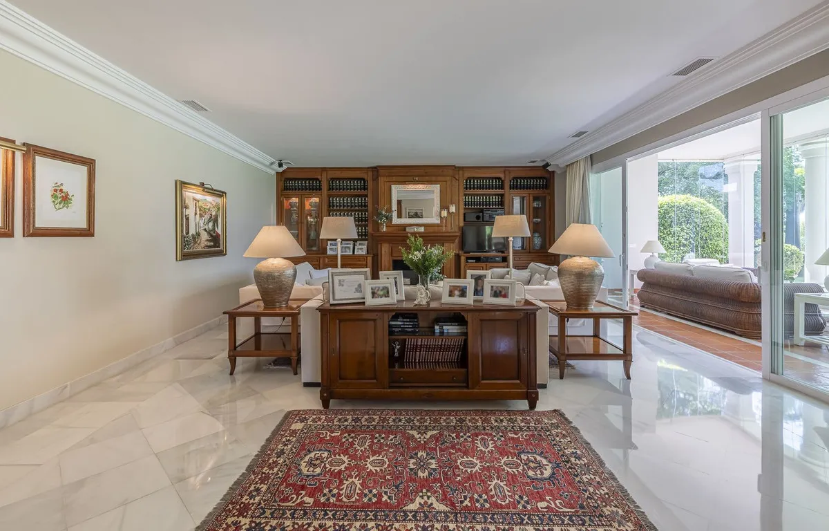 f0b5bccb-a6c7-40bd-bb0c-e737ff9453ea