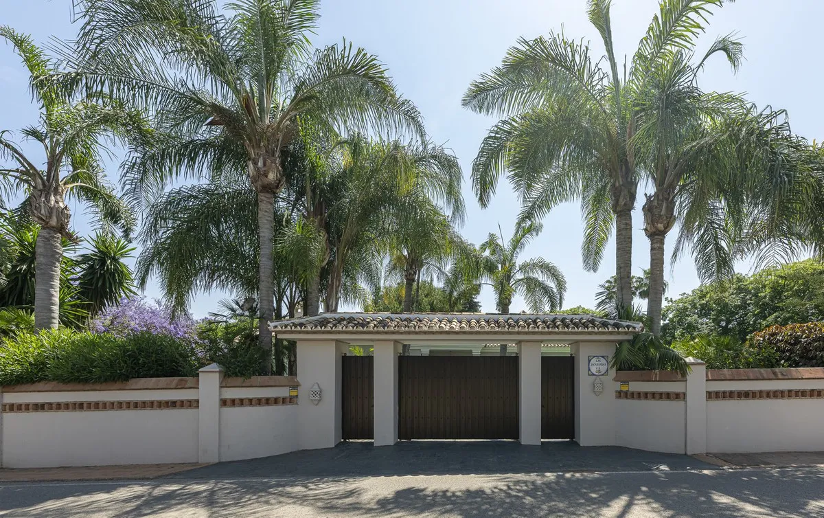 f0d405d1-4f06-4d1c-8a31-d6ec5e9c5a36