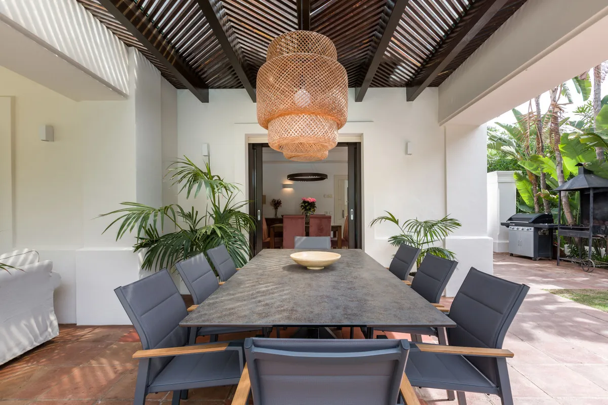 3e63552b-5fe4-4e17-913d-9103676f2c47