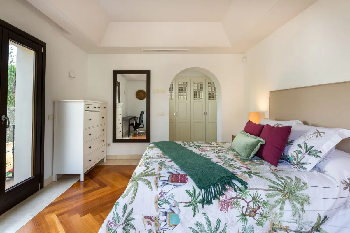 a1918466-e0c1-4aec-a3ea-cd4bcb1c0a2c