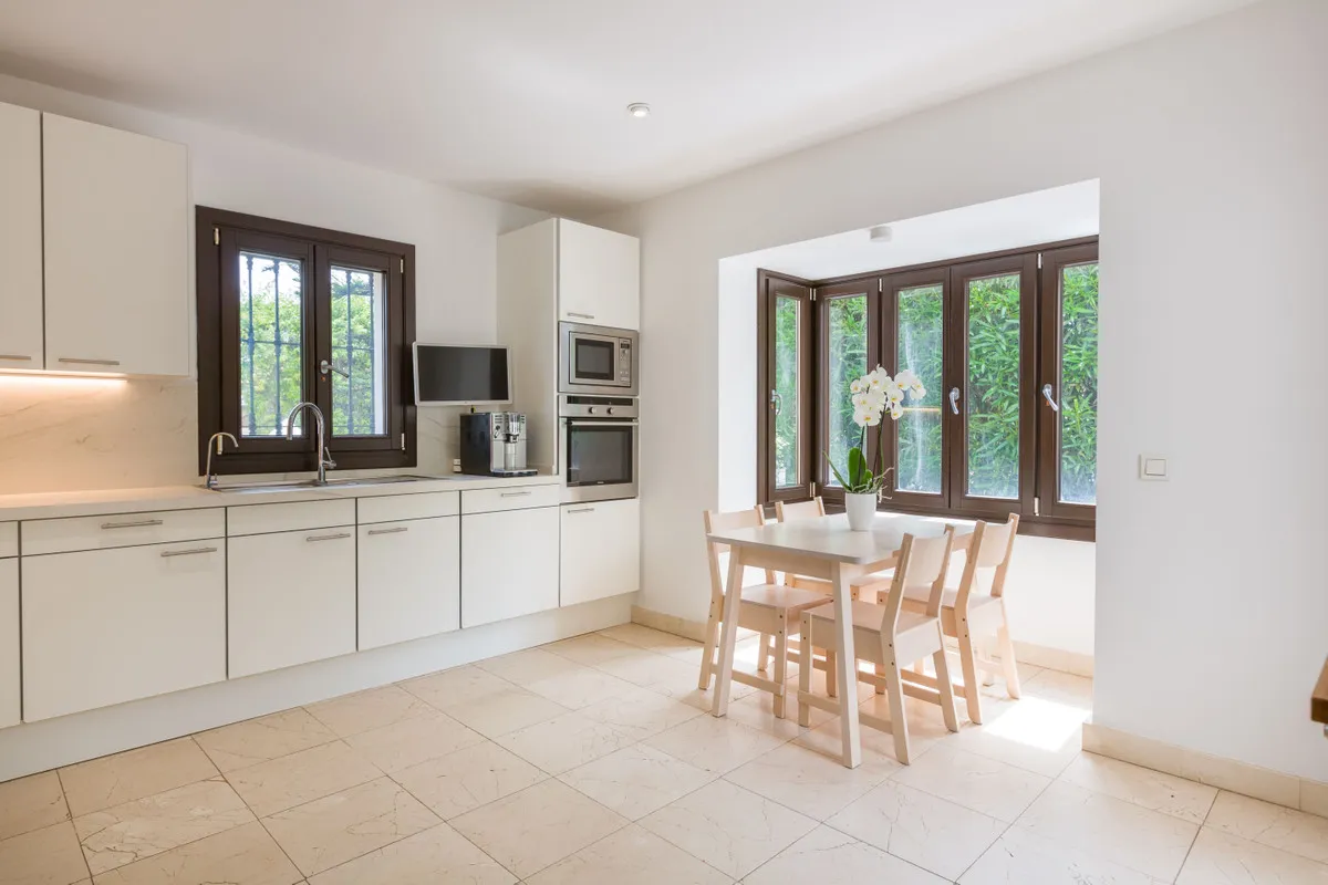 b24145e8-bdbb-445b-a3cd-2ca0fafee5b6