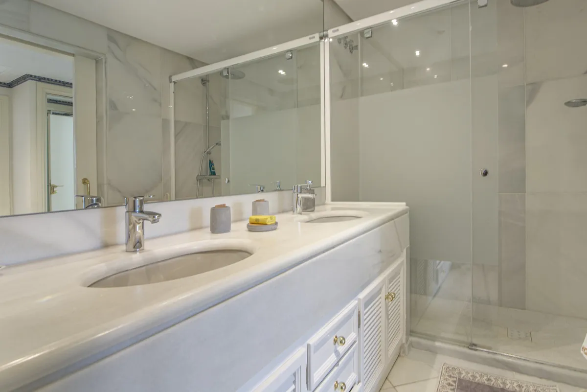 6c5cb312-d2fc-4e54-aaa0-5e67c58680ee