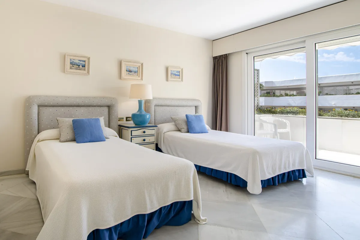 f0b6d9f1-7915-4de0-af9b-e6db0bf01dce