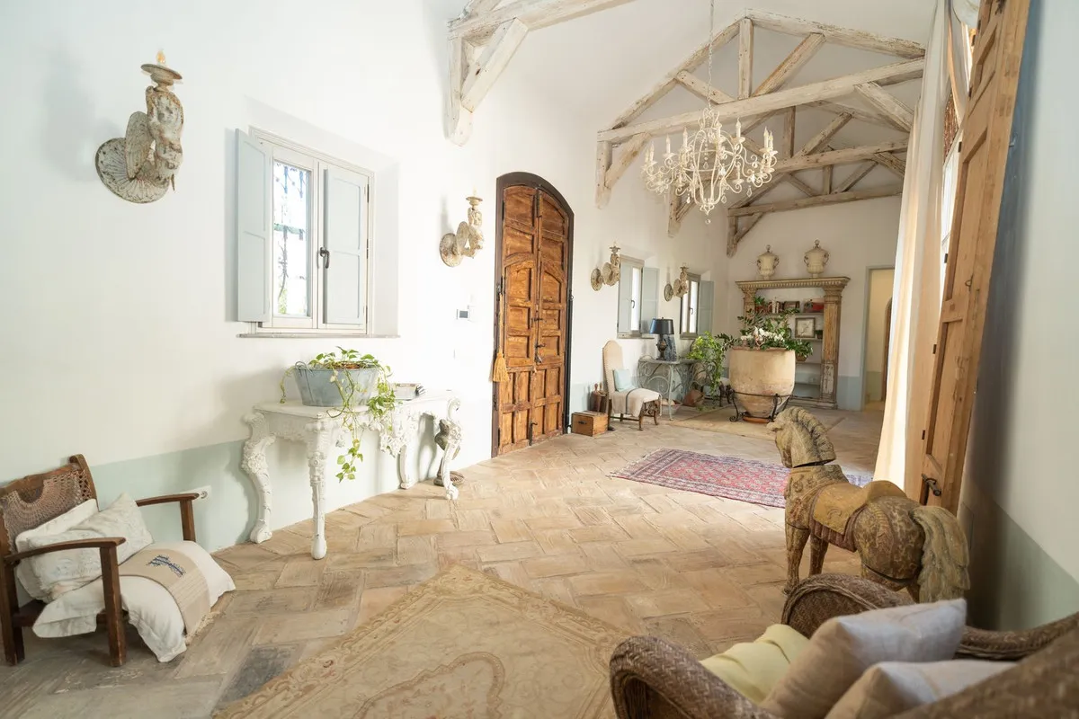 0835136f-ea99-4de6-b7a5-90d4efc7d96c