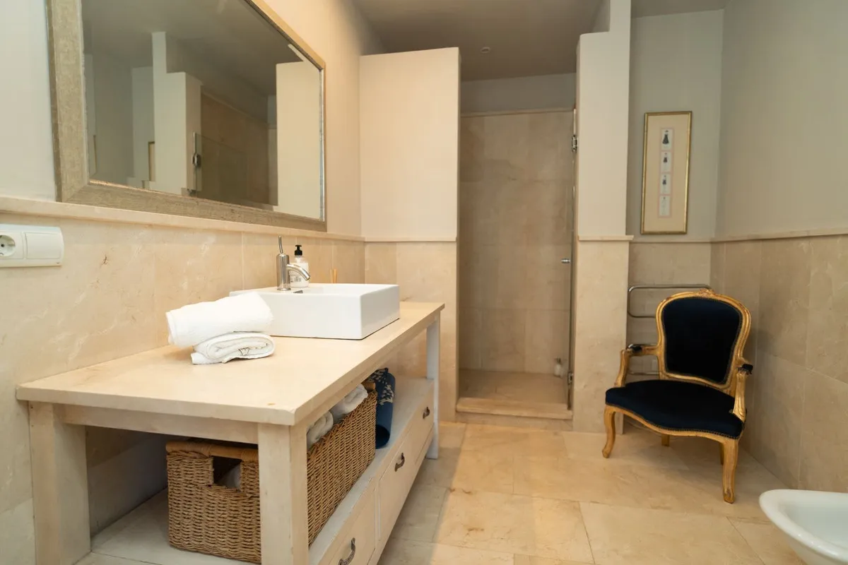 11d6aac3-e7b8-4285-bbc8-9fd8bf08b4e1