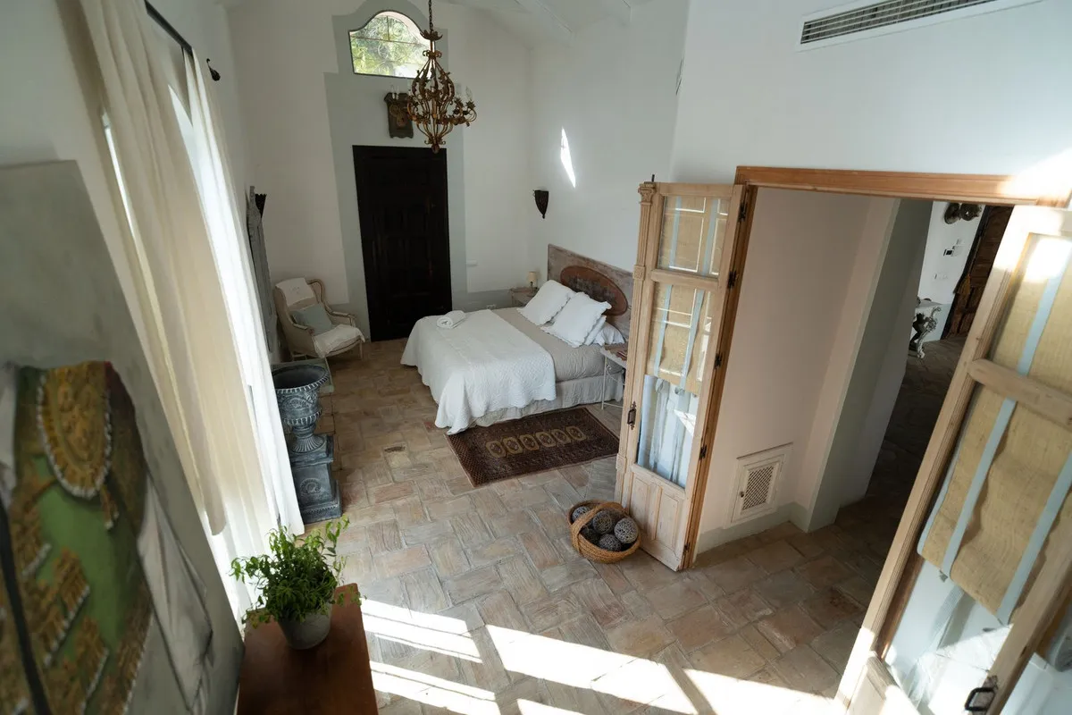 14fa5833-c7a8-40bc-b0ef-7cff1ad22fbc