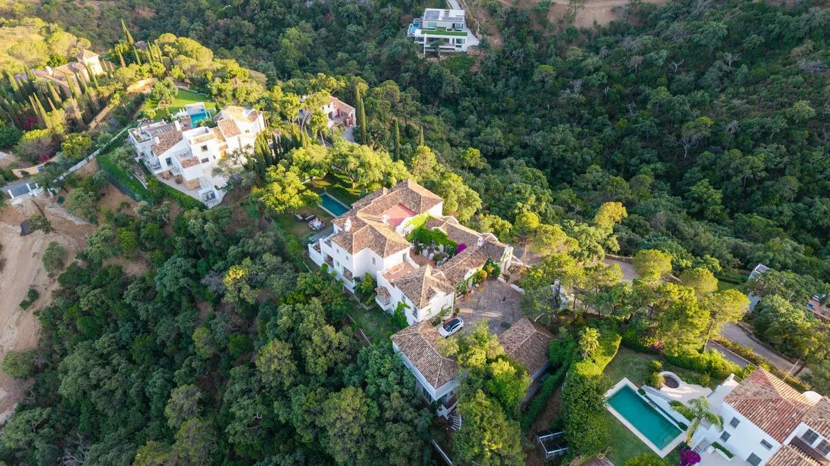 174382ca-fd68-453e-b3c7-6790fb5aed23