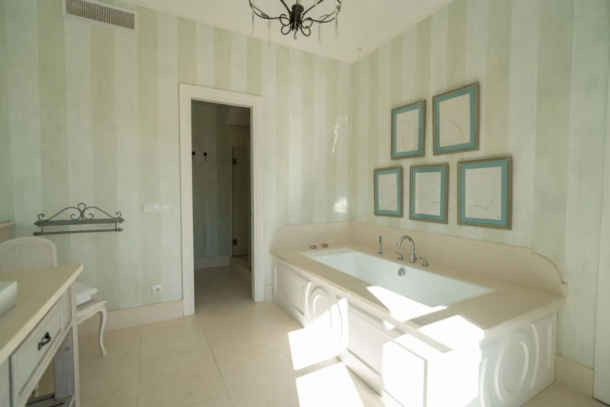 18722b9a-c205-4544-8e91-d7746d6ed208