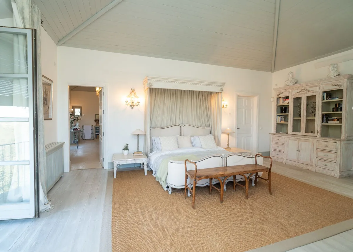 4f0b6bbd-5f49-44da-8f2e-2fb94d5d8255