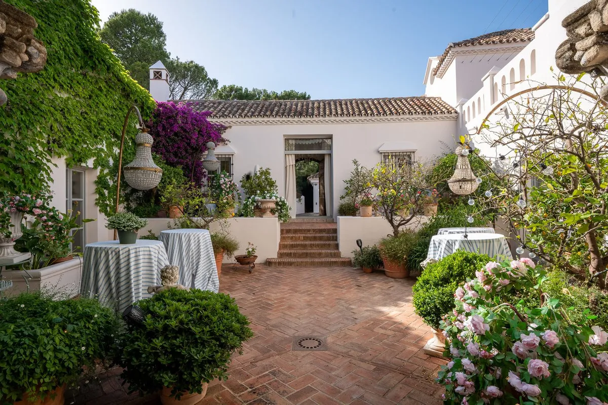 50abaab6-2bbd-447f-aa72-7d0d41c2f053