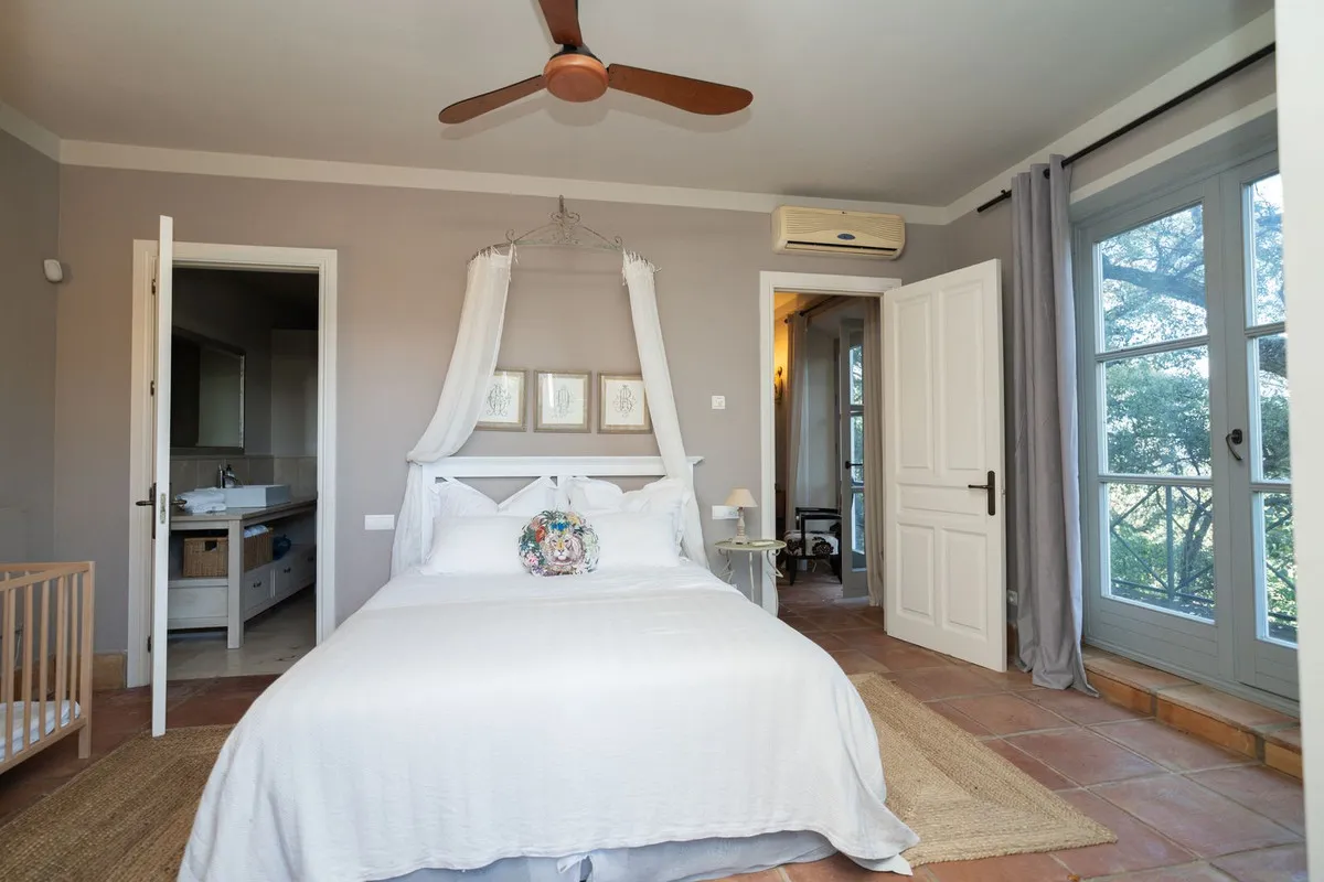 b1f1d7a0-d74e-417e-b6fb-a6e635affc78