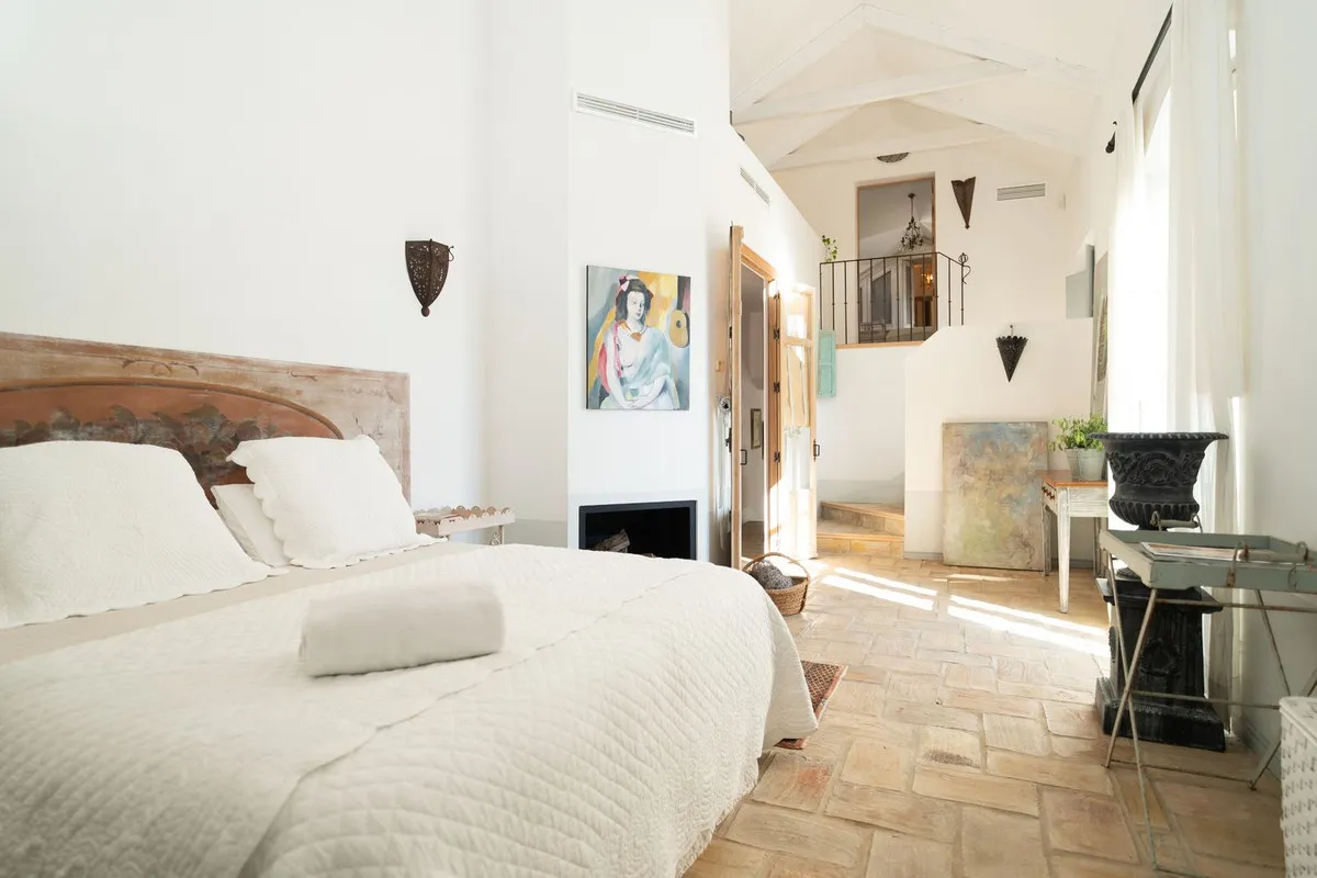 d304ddd2-9170-4a66-810d-e54674091a34