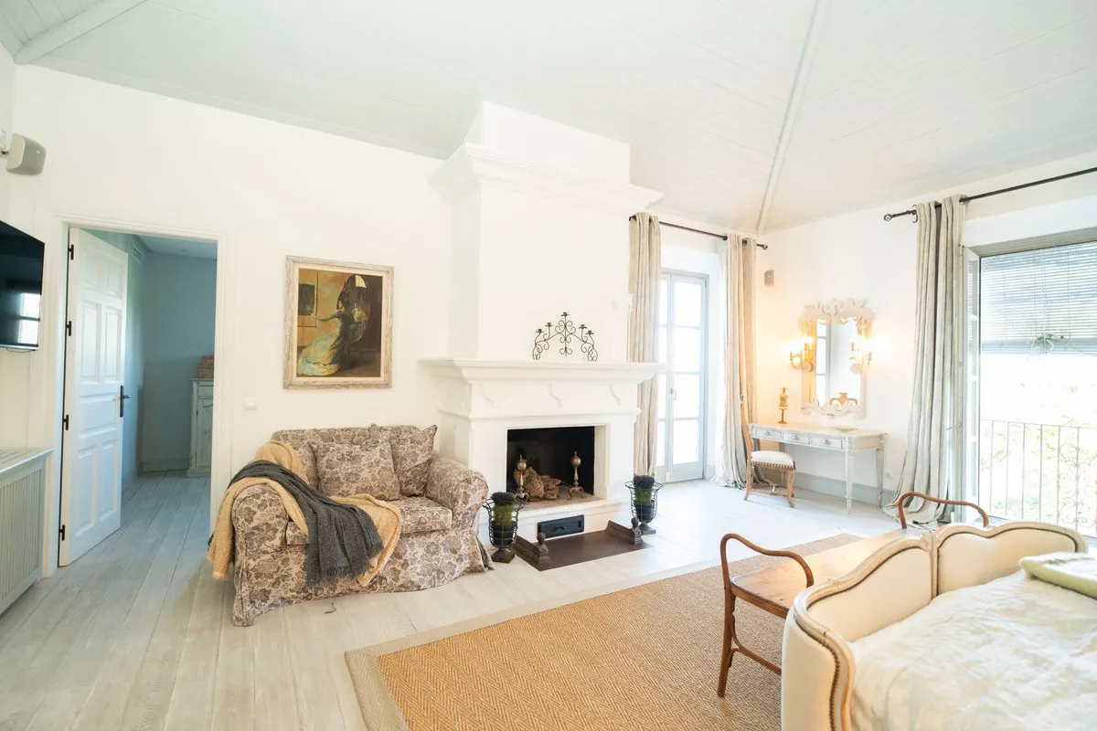 db07fcc5-2a81-4df3-9cc0-ac6d17a9a00b