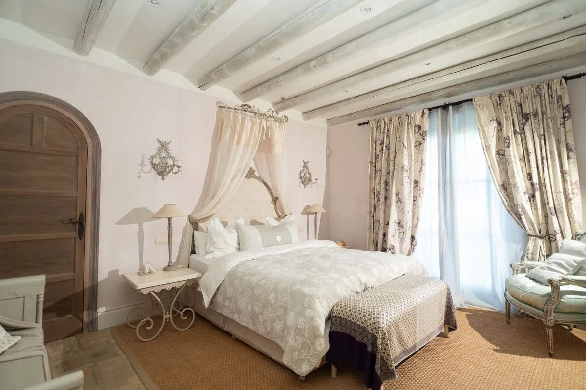 e61efee7-8b34-4947-966a-13887d12ff23