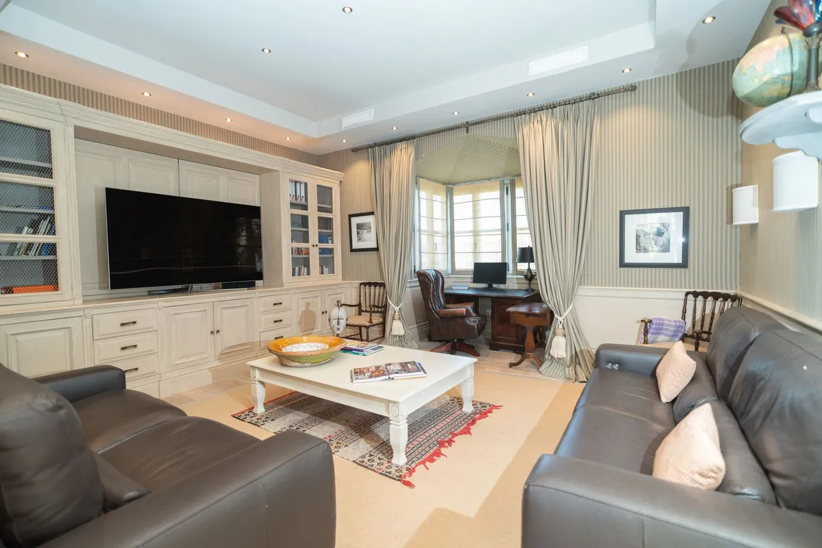 e9bca201-9460-43ae-af8e-71199700dcaa