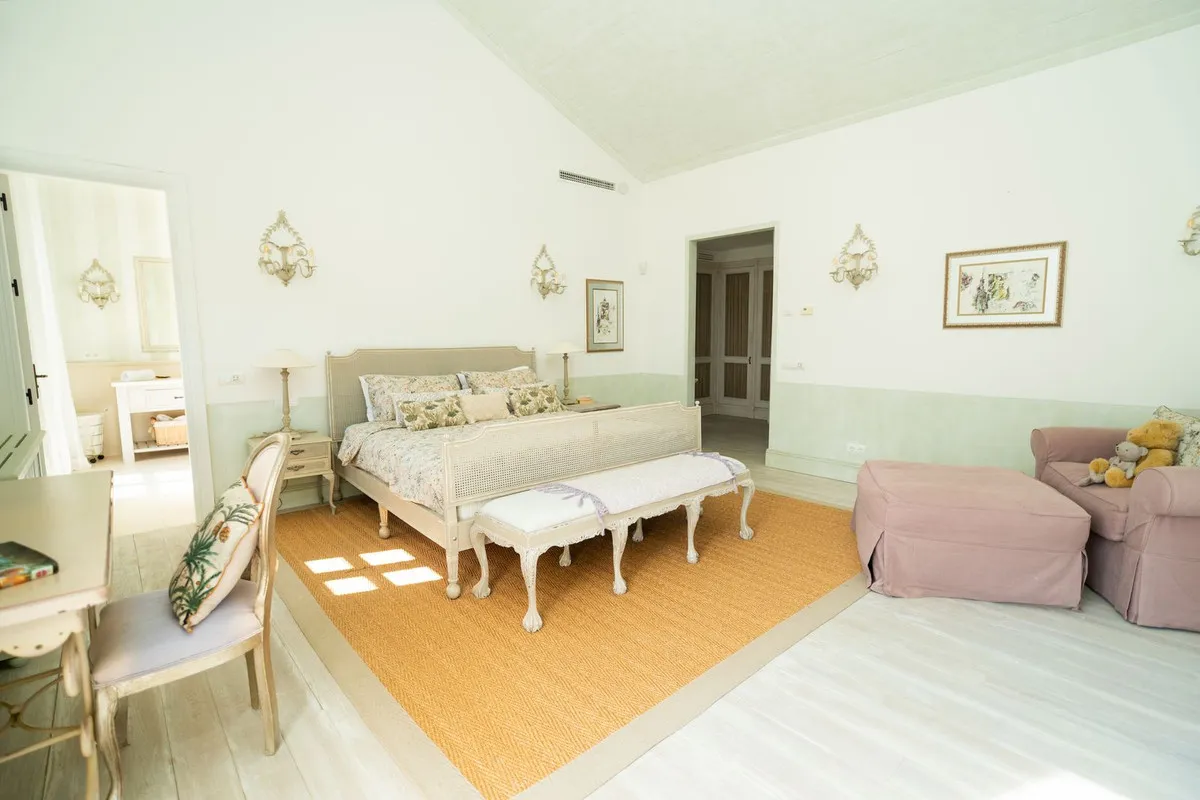 efc27f8a-7f13-4988-839b-bd8dffb53849