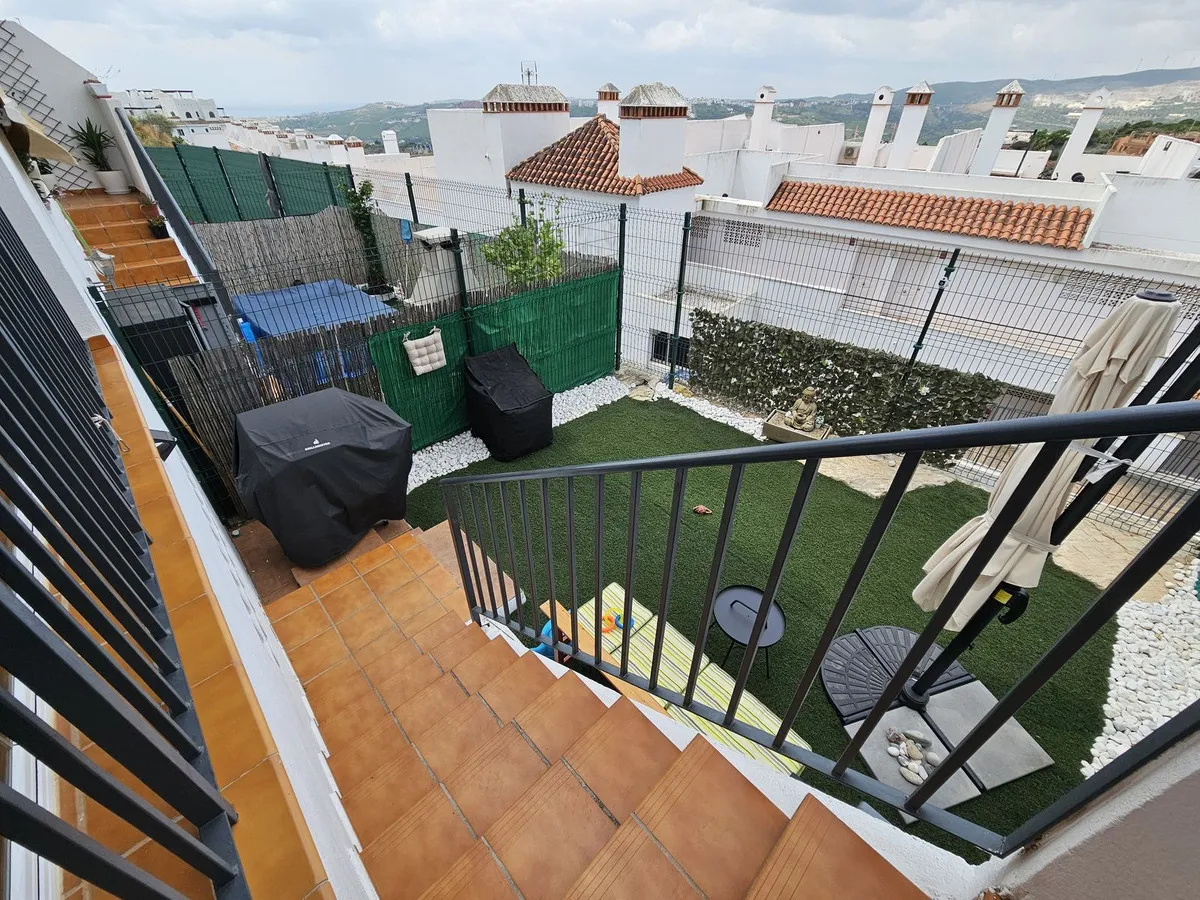 4827ec08-0a41-4904-81bb-c7f63a3dbb1a