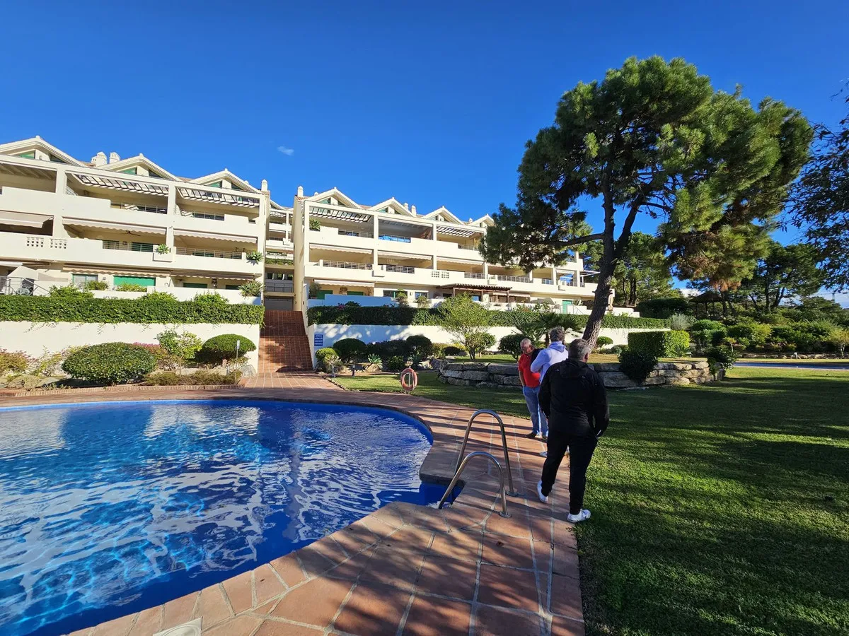 e5a90f21-c93b-41e8-b077-177a77ba2c58