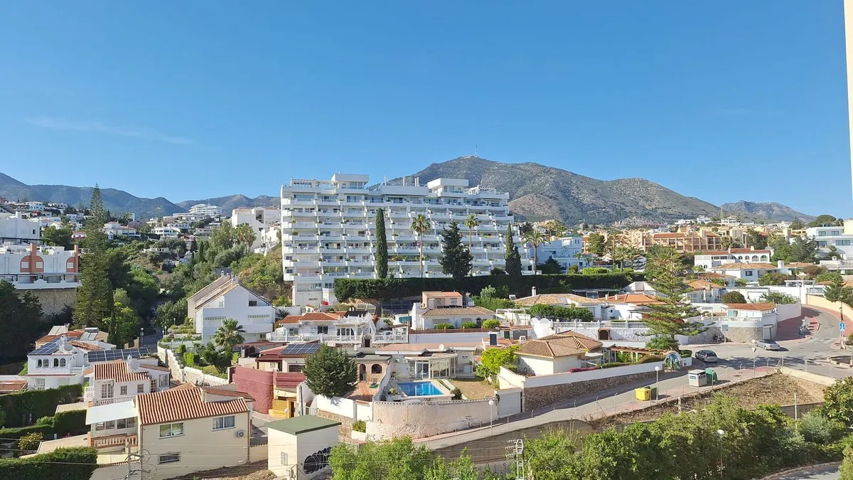 cde996c7-dbca-4cc8-b1a0-763dc0a8127e