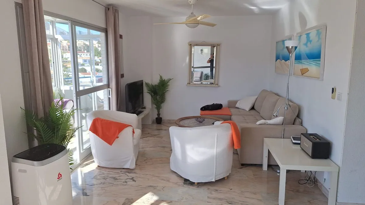 e06fc5ee-5659-4a4e-9eee-92c8574aa3c8