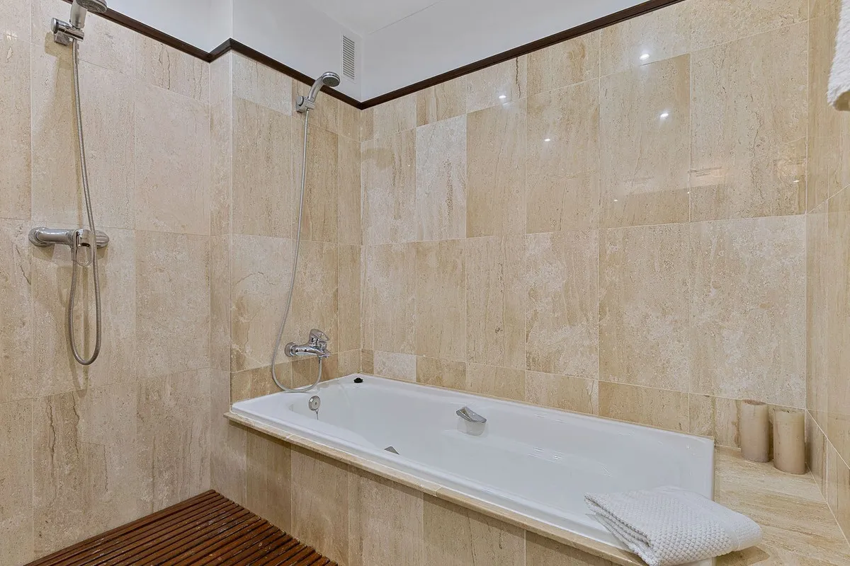 313b16f9-d641-4a16-a944-4516f2e77e35