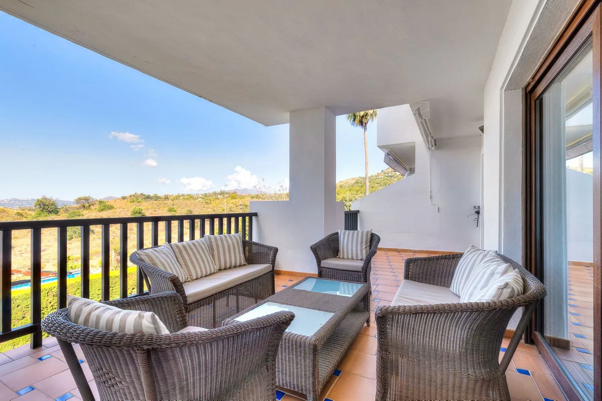 8b098f35-76b2-42f6-9785-bf320c1b013b