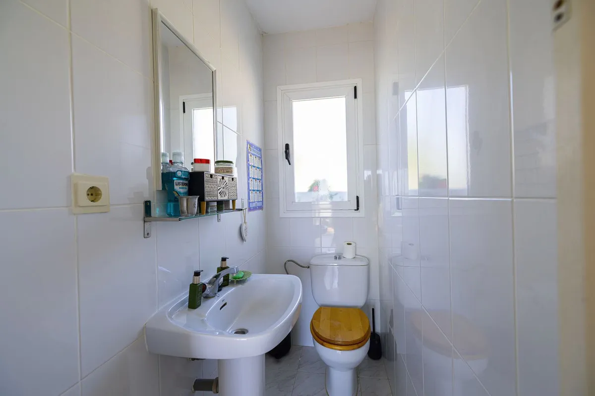 18f059c5-a4d6-4255-a340-883be13a8df6