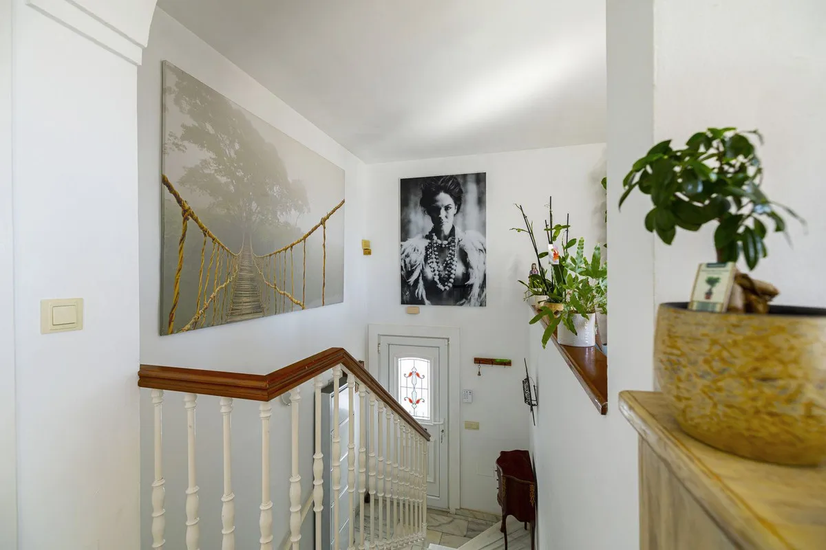 d91c5c3a-8a0d-4a8b-9cd5-7a2317261aab