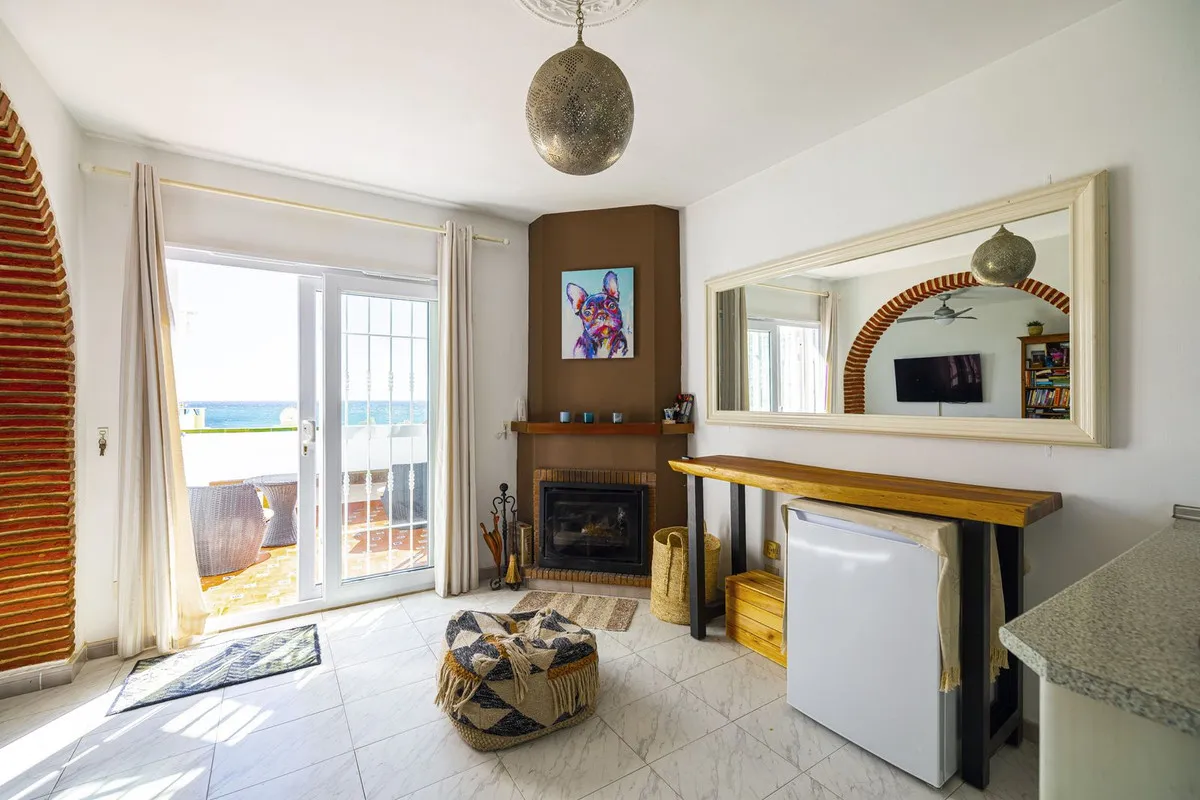 e4ac9436-3a59-44c4-afe9-47dca81ddf7e