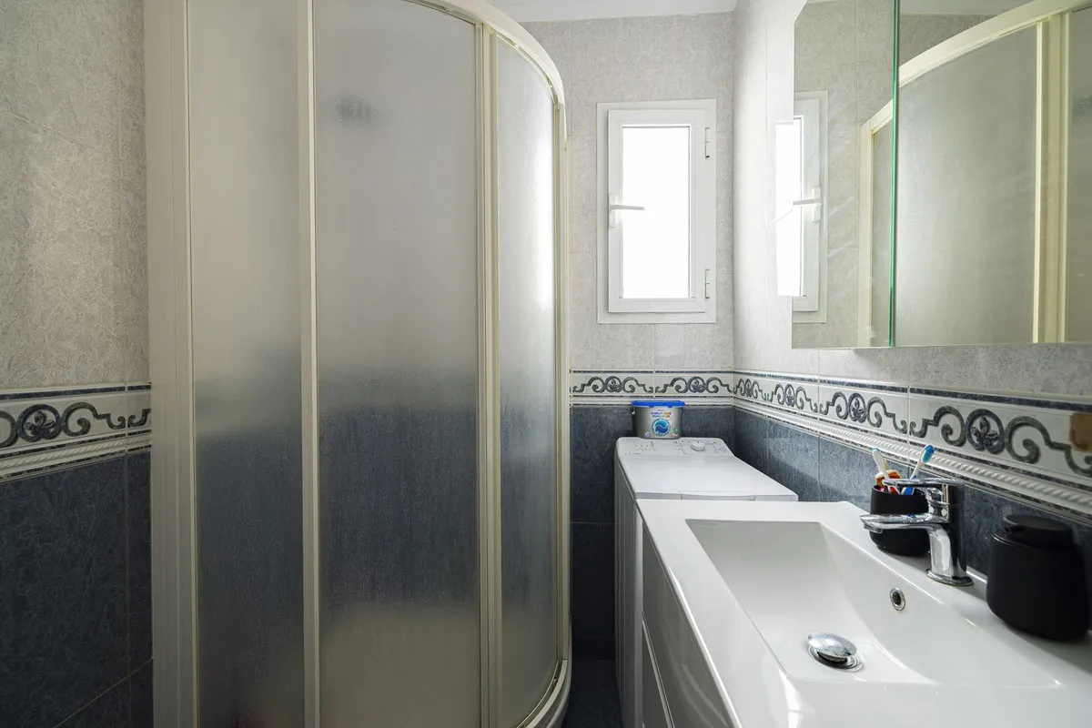 f44ebf24-0c99-467b-b362-8a7bb0f9baf1