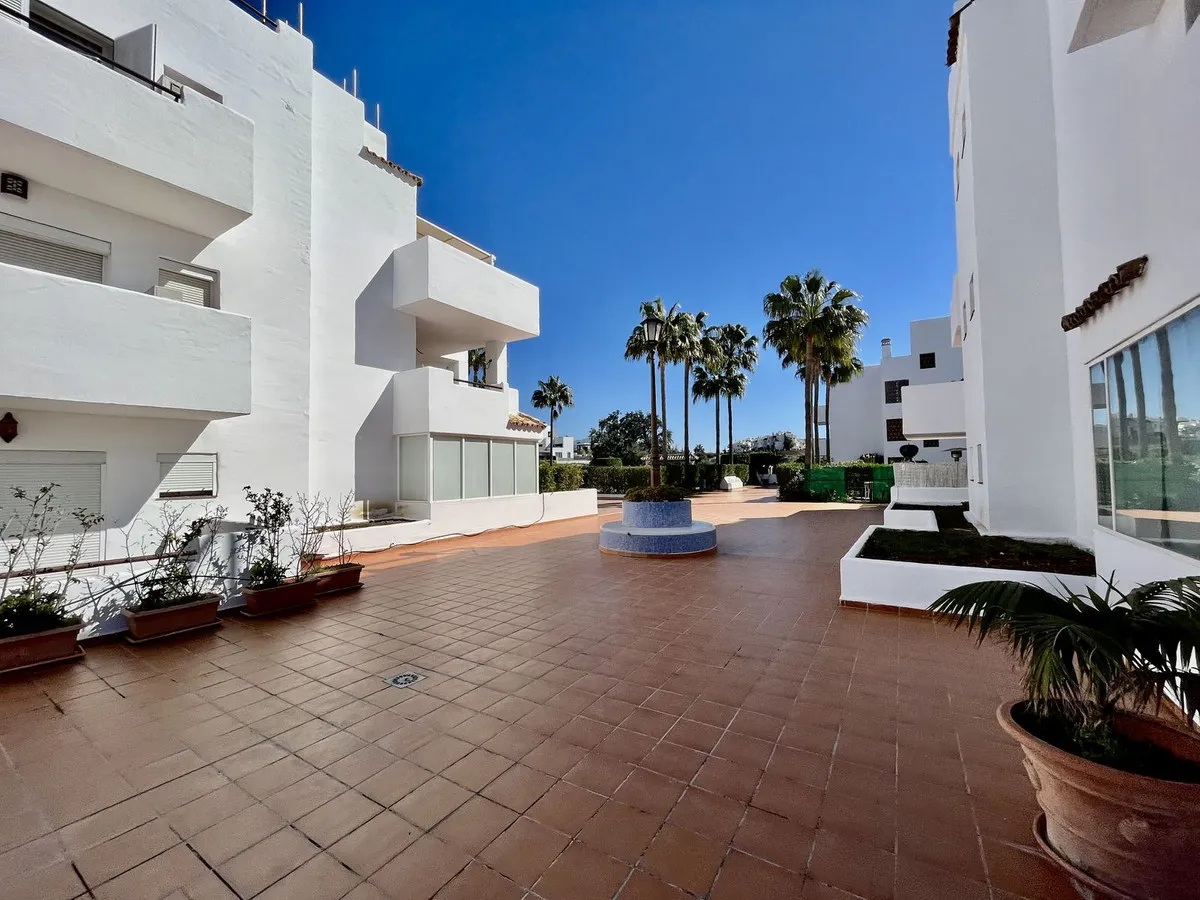 cc94916c-0b02-4484-bfe6-4fd8a0454ac8