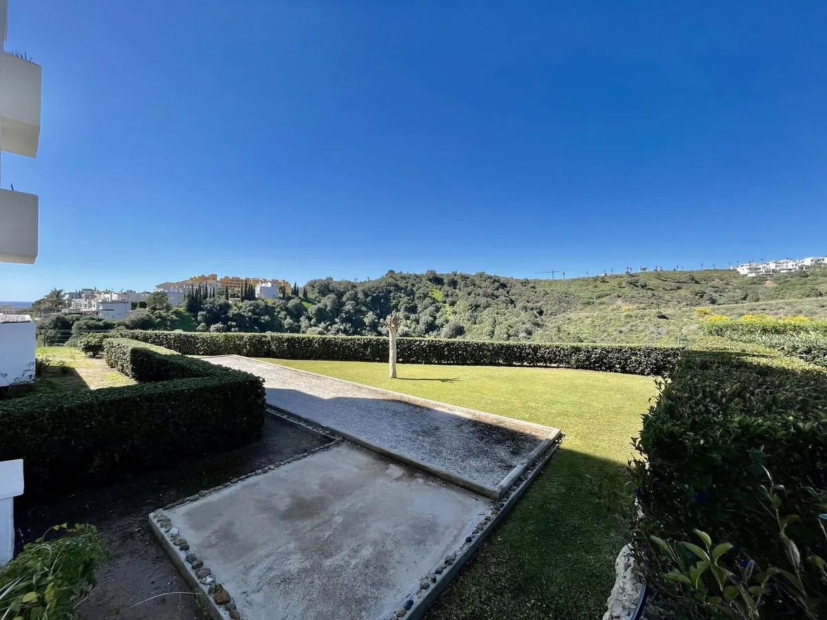 e6337b87-da4c-4b0b-b7af-bc00db9d5390