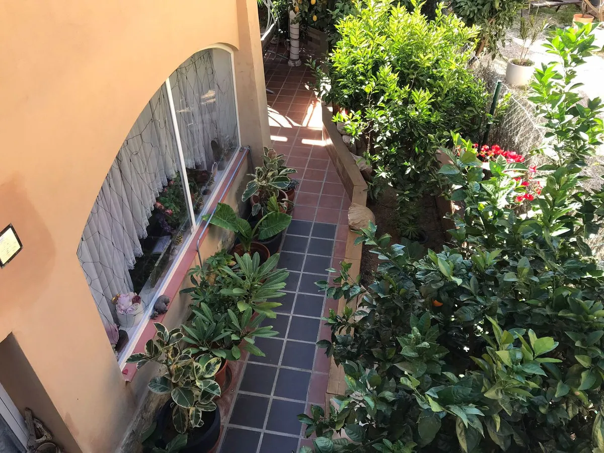 923588aa-5e5c-47d5-bfc9-840174d07684