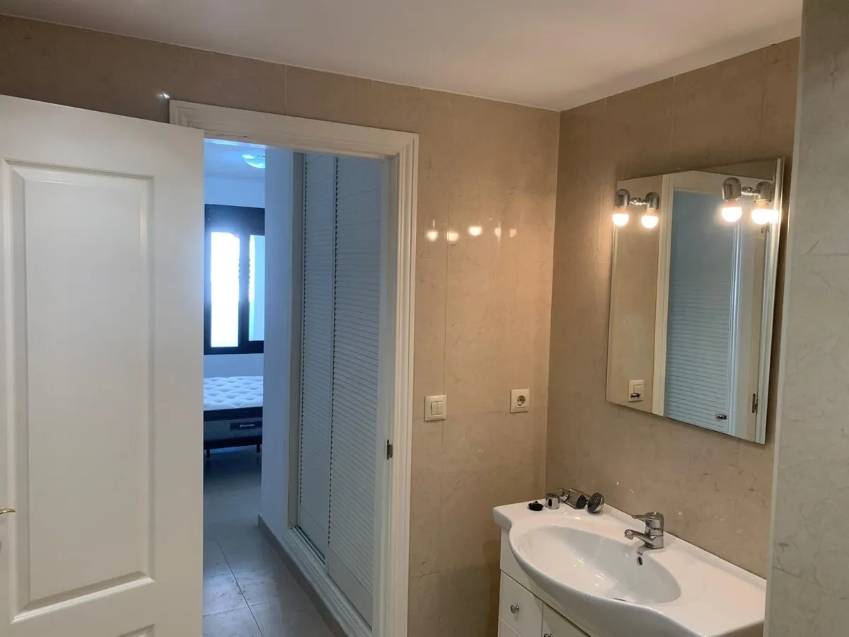 7b35e32d-9244-4bd8-b7c9-78b190400d87