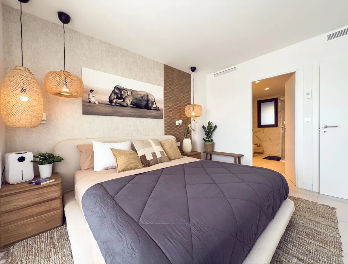 f7b36a55-860d-48db-9800-50487d15ec62