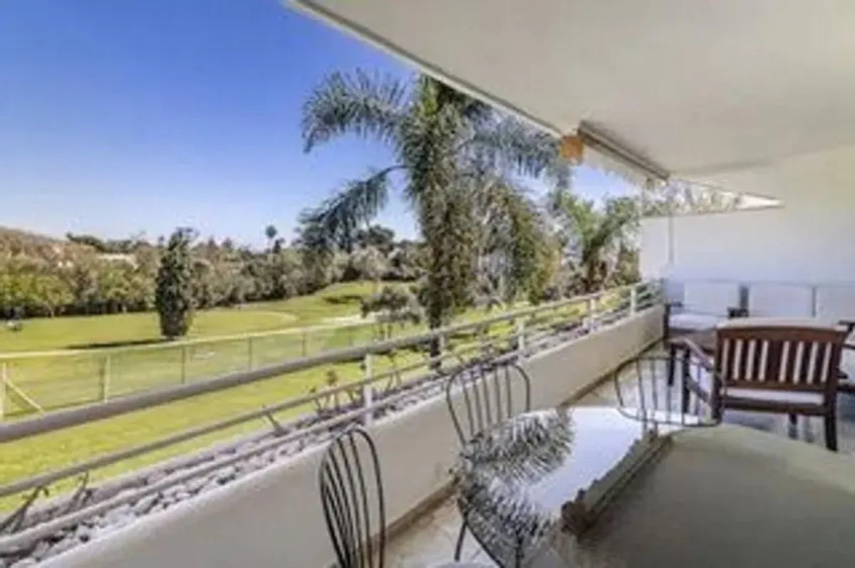 adb33024-b9bd-4241-91b0-665df5ff0f51