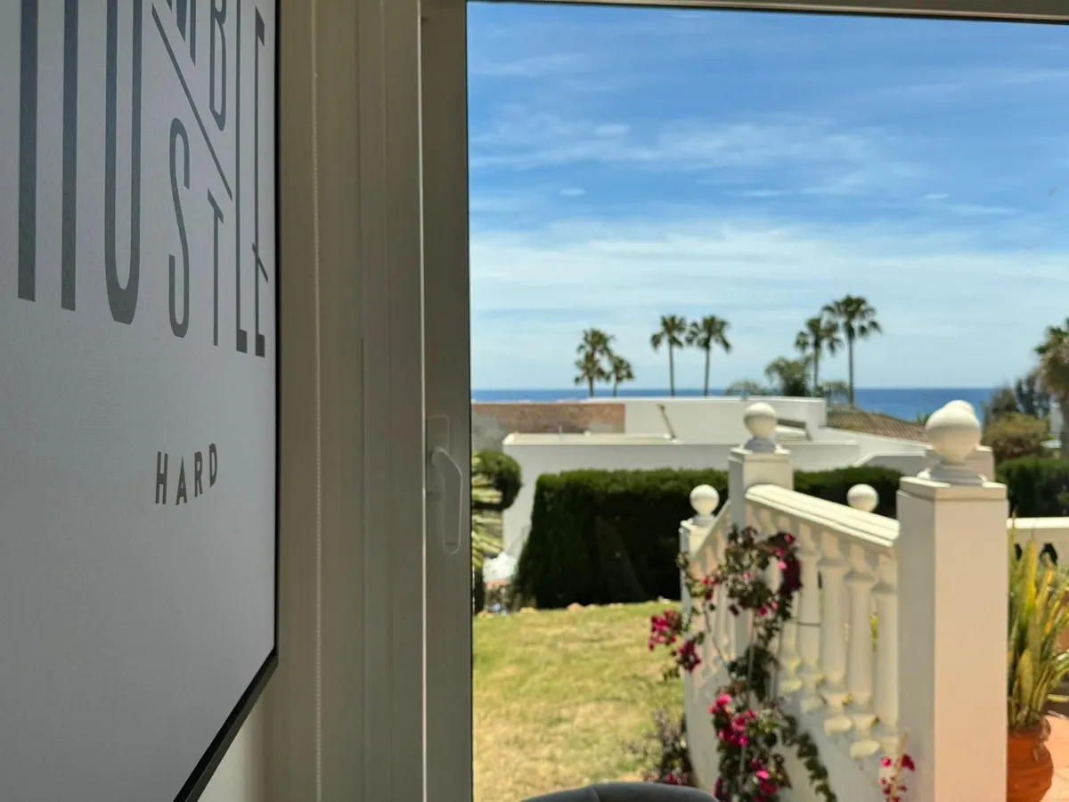 9ccf581a-daf3-4b32-9893-691b7eaa0a03