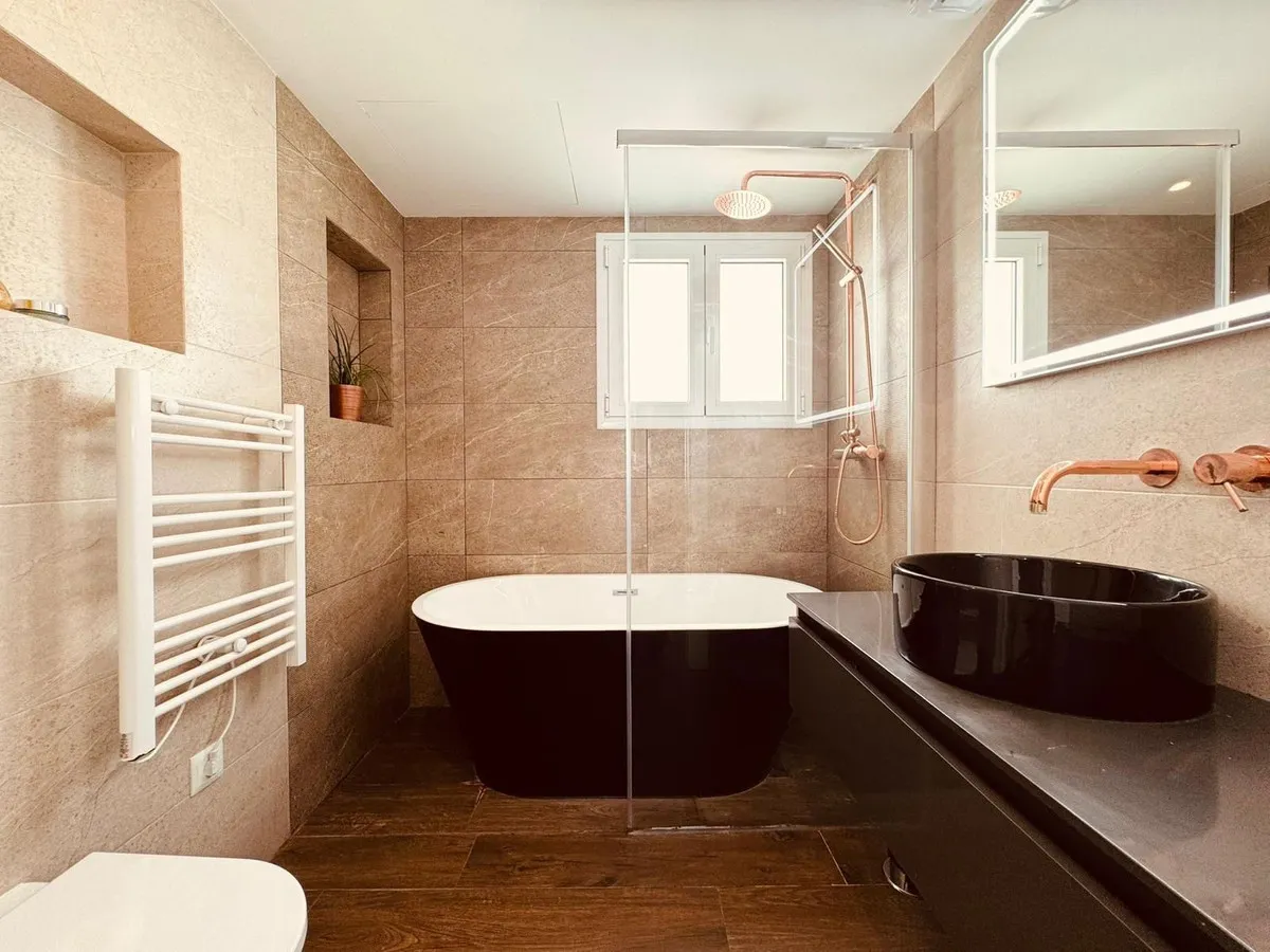 b5438634-0426-4317-a378-6ea0e9433318