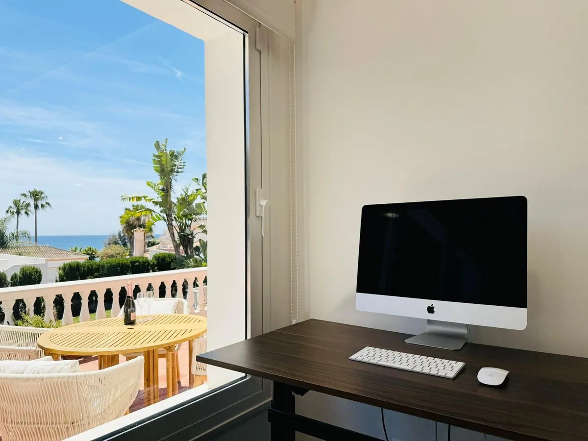 d1010ba5-8a2d-4a90-a3b6-2e716fcfe591