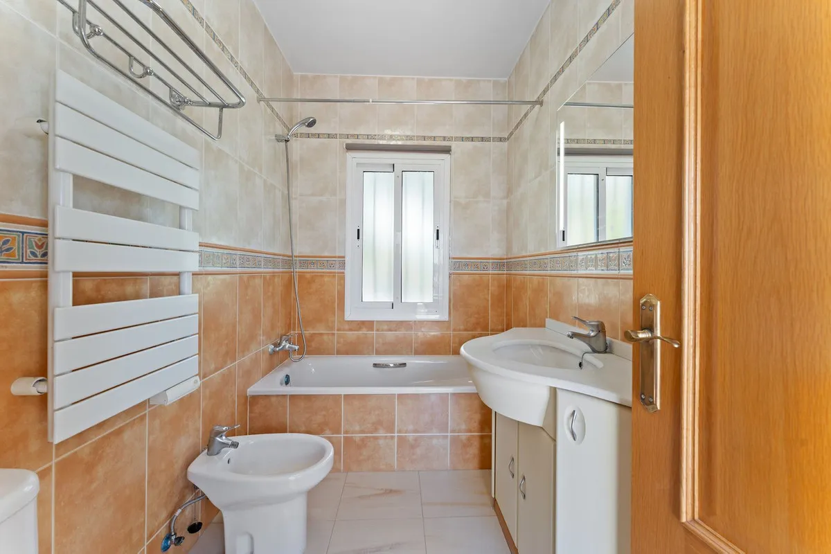 2d2c5add-c767-4563-ac09-c10710c76f63