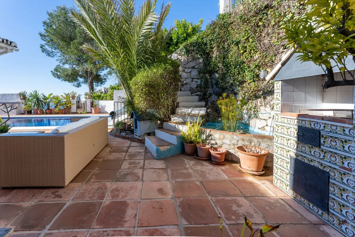 2e41ad7f-a941-4491-b5db-12295fe3eb95