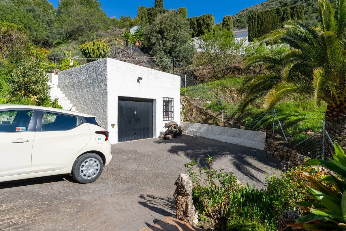 8bba013c-7285-4304-bb6b-b14fa7913506