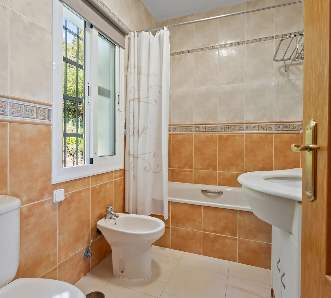 910c9d39-38c2-4093-b62f-14af4097d835