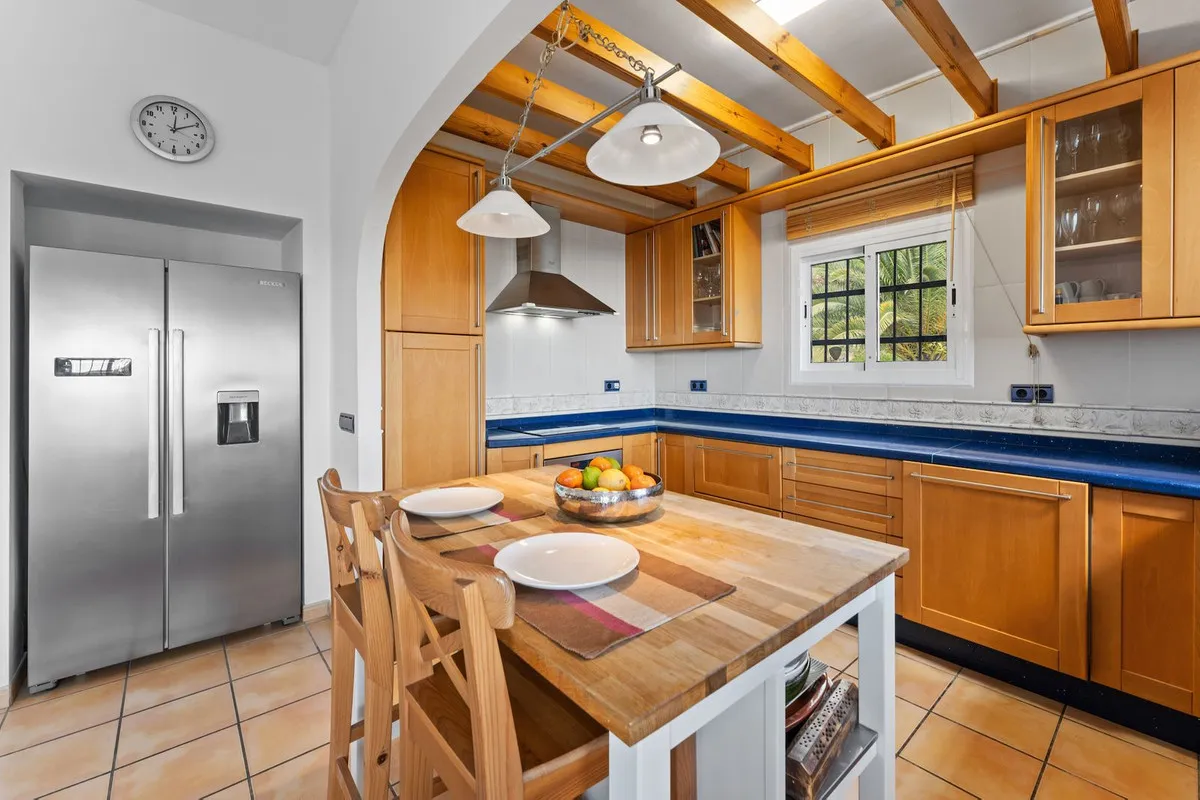 a16d174f-2ff6-4144-ad11-ef2764d55e32