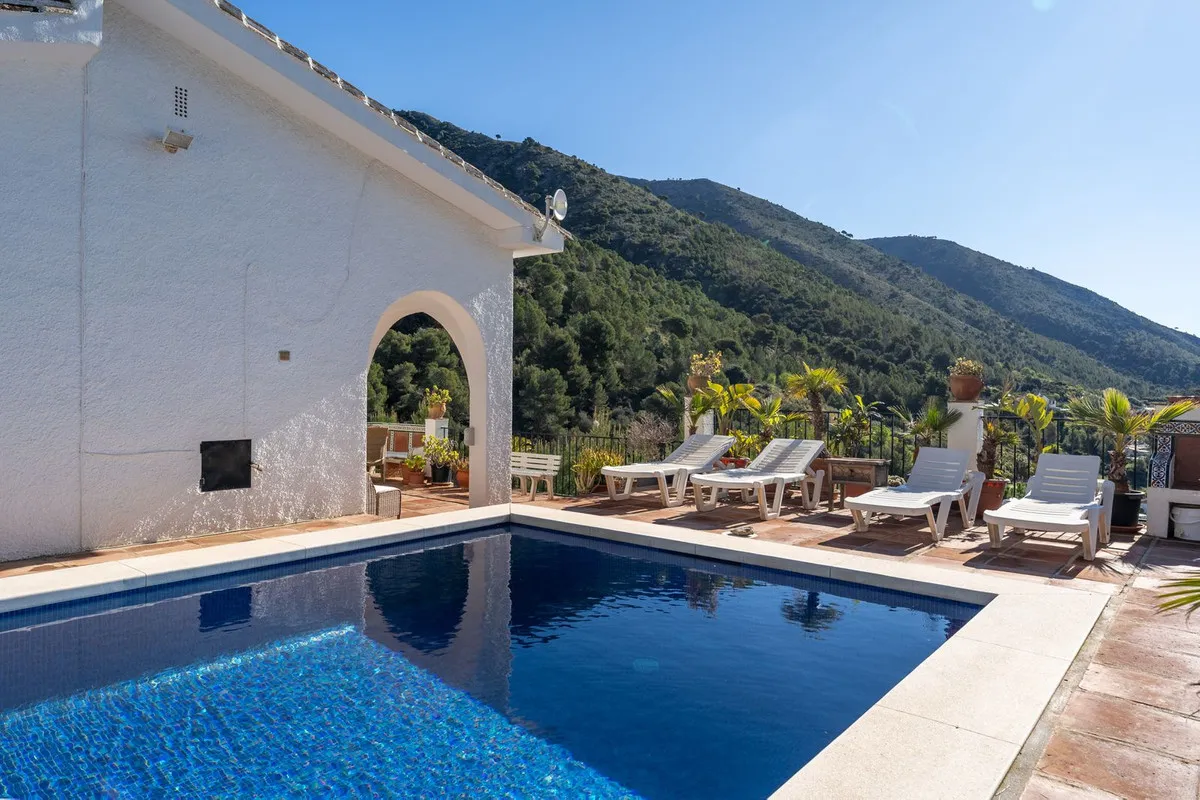 c38e6275-f415-4269-bb06-578c7cee2845